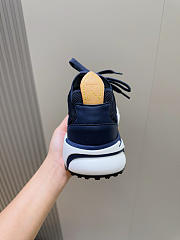 Louis Vuitton LV Runner Tatic Sneaker 02 - 4