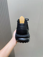 Louis Vuitton LV Runner Tatic Sneaker 01 - 4