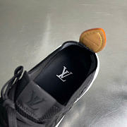Louis Vuitton LV Runner Tatic Sneaker In Black/ White - 4