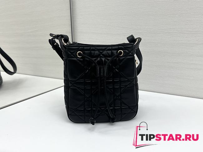 Dior D-Motion handbag in black - 1