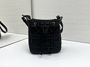 Dior D-Motion handbag in black - 1