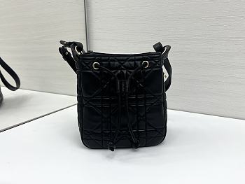 Dior D-Motion handbag in black