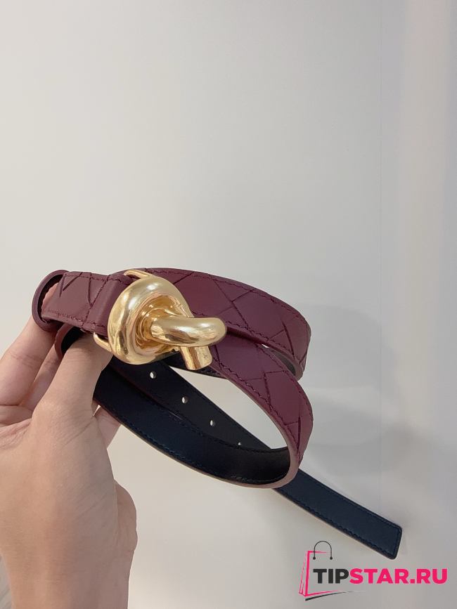 Bottega Veneta Knot belt features an intrecciato-woven 02 - 1