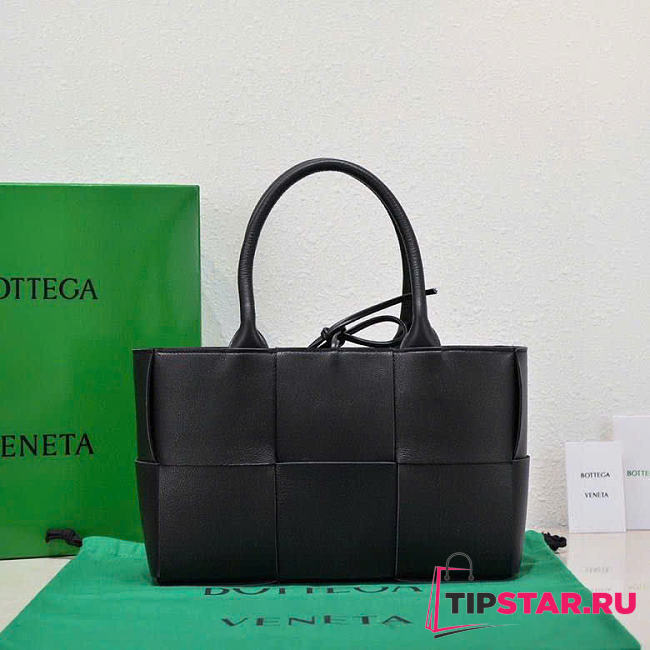 Bottega Veneta Arco Tote Bag In Black - 1