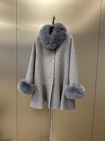 Chanel Autumn and Winter Wool Jacket with Pearl 02