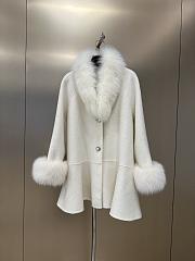 Chanel Autumn and Winter Wool Jacket with Pearl 01 - 1