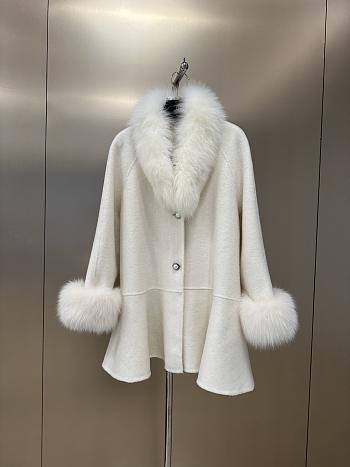 Chanel Autumn and Winter Wool Jacket with Pearl 01