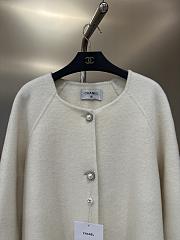 Chanel Autumn and Winter Wool Jacket with Pearl 01 - 3