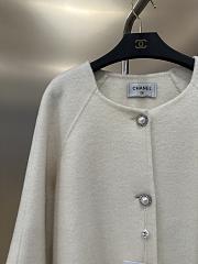 Chanel Autumn and Winter Wool Jacket with Pearl 01 - 2