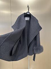 Max Mara Autumn/Winter Wool Coat with Detachable White Fox Fur Cuffs 02 - 5