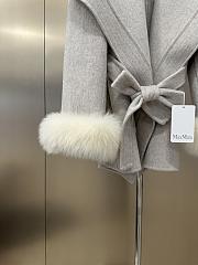 Max Mara Autumn/Winter Wool Coat with Detachable White Fox Fur Cuffs 01 - 6
