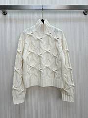 Chanel hand-crocheted cashmere pullover sweater in white - 1