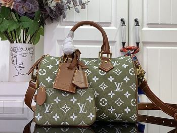 Louis Vuitton Speedy P9 Bandoulière 25 bag In green