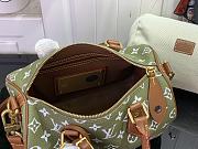 Louis Vuitton Speedy P9 Bandoulière 25 bag In green - 6