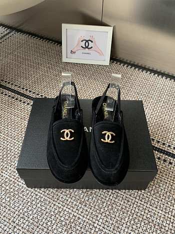 Chanel fall/winter fur sandals 06