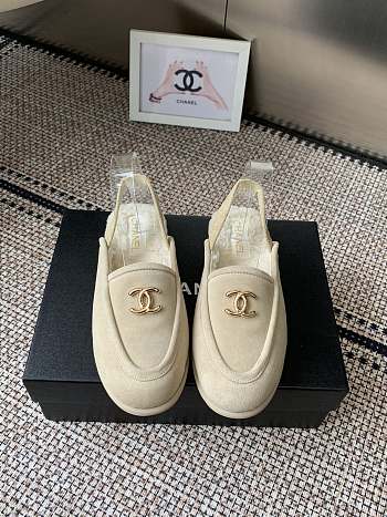 Chanel fall/winter fur sandals 