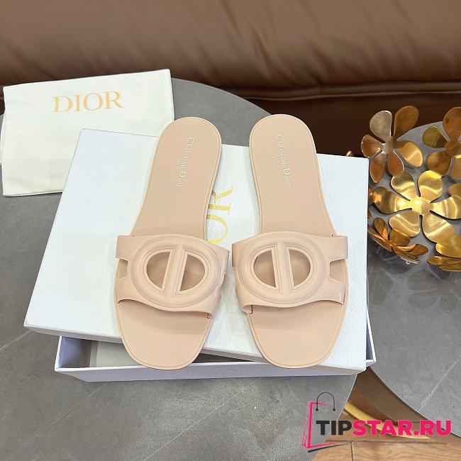 Dior CD letter pig nose slippers in beige - 1