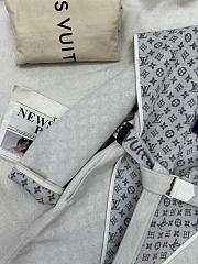 Louis Vuitton Reversible mid-length hooded floral coat 05 - 4