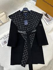 Louis Vuitton Reversible mid-length hooded floral coat 02 - 1