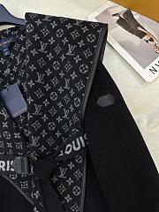 Louis Vuitton Reversible mid-length hooded floral coat 02 - 3