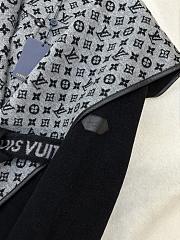 Louis Vuitton Reversible mid-length hooded floral coat 01 - 4