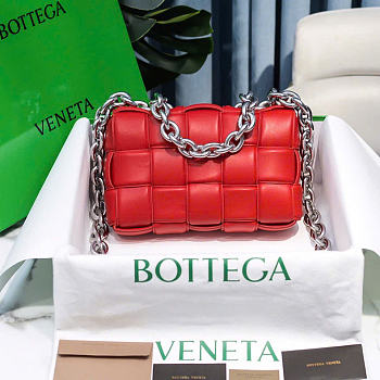 Bottega Veneta Chain Cassette leather crossbody bag in red