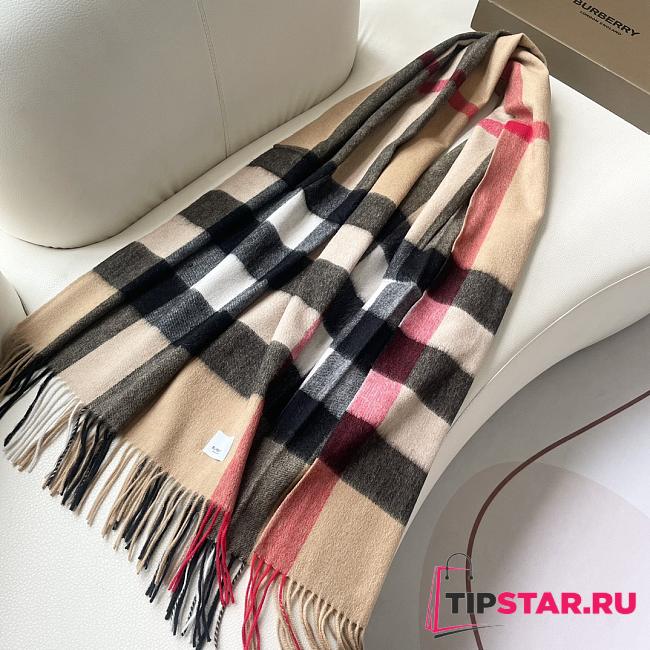 Burberry Winter Plaid Cashmere Scarf With Tassel 04 - 1