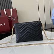 Gucci GG Marmont pochette with chain in Black leather - 3