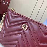 Gucci GG Marmont pochette with chain in Rosso Ancora red leather - 2