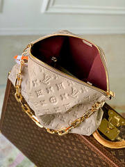 Louis Vuitton Coussin Hobo MM Calf leather Galet - 5