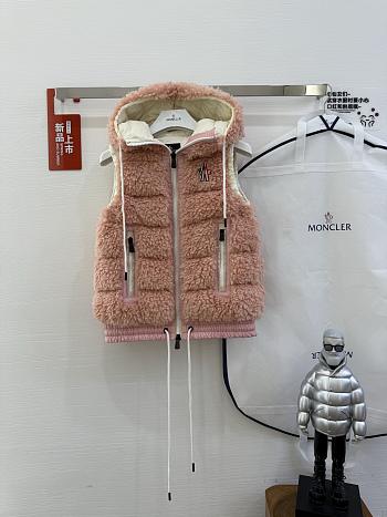 Moncler Classic Teddy Hooded Casual Down Vest In Pink