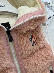 Moncler Classic Teddy Hooded Casual Down Vest In Pink - 2