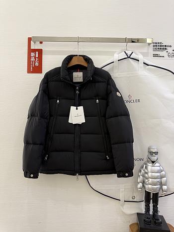Moncler iconic jacket in black