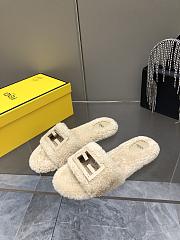 Fendi Lady Wool Slippers 09 - 5