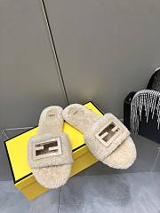 Fendi Lady Wool Slippers 09 - 3