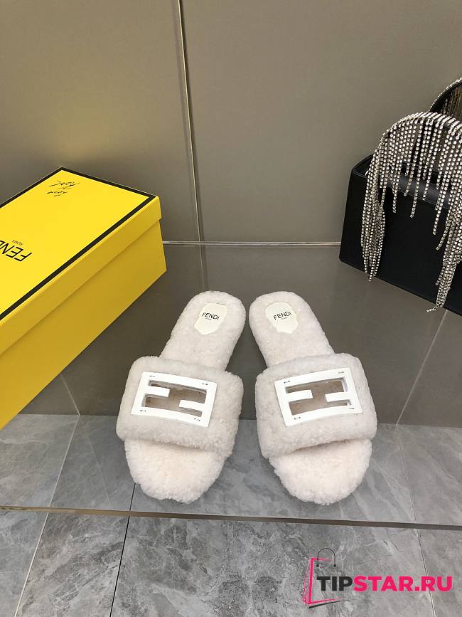 Fendi Lady Wool Slippers 04 - 1