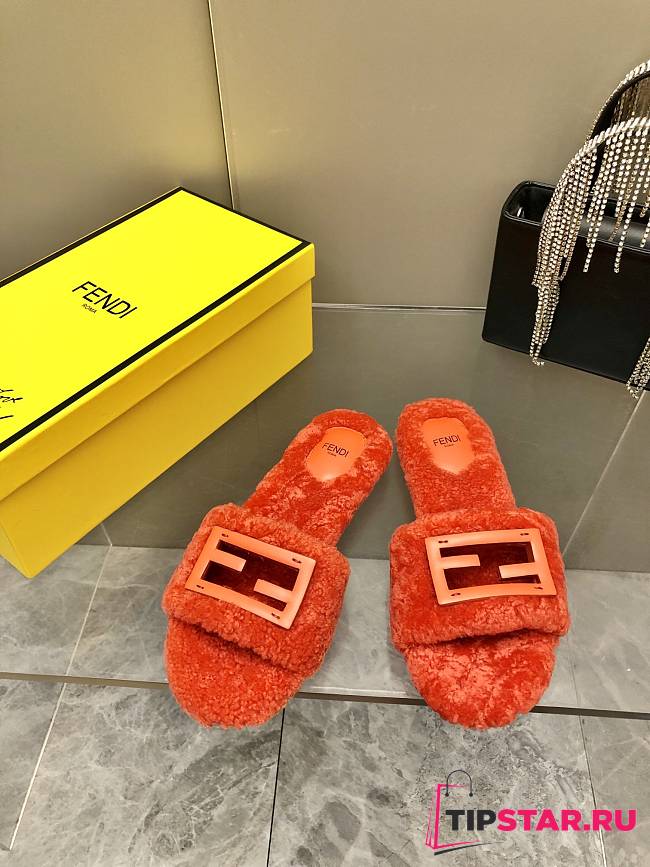 Fendi Lady Wool Slippers 01 - 1