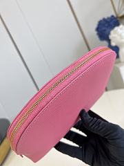Louis Vuitton Cosmetic Pouch MM Tender Bliss - 3