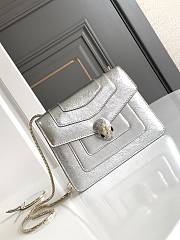 Bvlgari Serpenti Forever Bolso Bandolera In Silver - 1