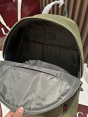 Gucci GG canvas medium backpack in green - 6