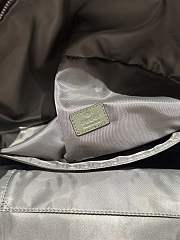 Gucci GG canvas medium backpack in green - 3