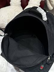 Gucci GG canvas medium backpack in black - 2