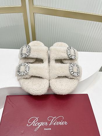 Roger Vivier classic double-diamond-buckle wool slippers 02