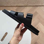 Hermes Chypre Sandals In Black Color - 4