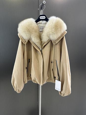 Maxmara fall/winter fur and goose down jacket in beige