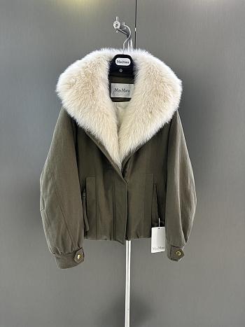 Maxmara fall/winter fur and goose down jacket in green