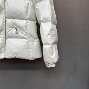 Moncler Glareins Slim Waist Cable Knit Women's Down Jacket White - 6