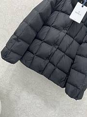 Moncler 25F square quilted short version features 02 - 4