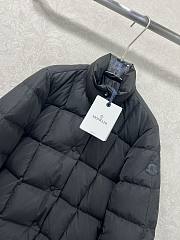 Moncler 25F square quilted short version features 02 - 3