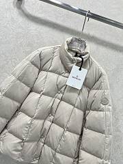 Moncler 25F square quilted short version features 01 - 2